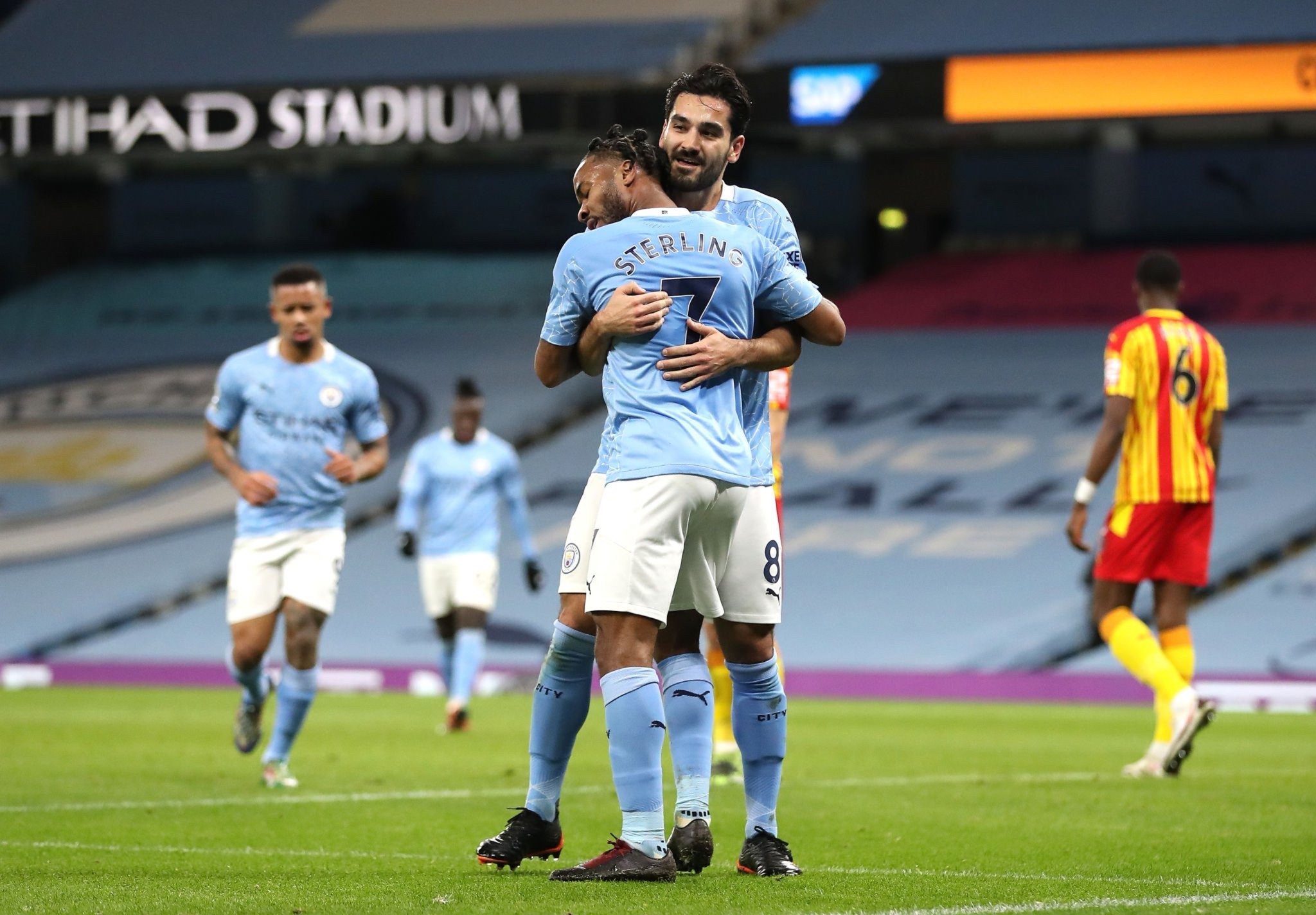 比赛风格以 比赛风格以